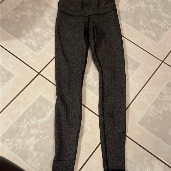Lululemon Wunder Charcoal Leggings Size 4 - Picture 5 of 5